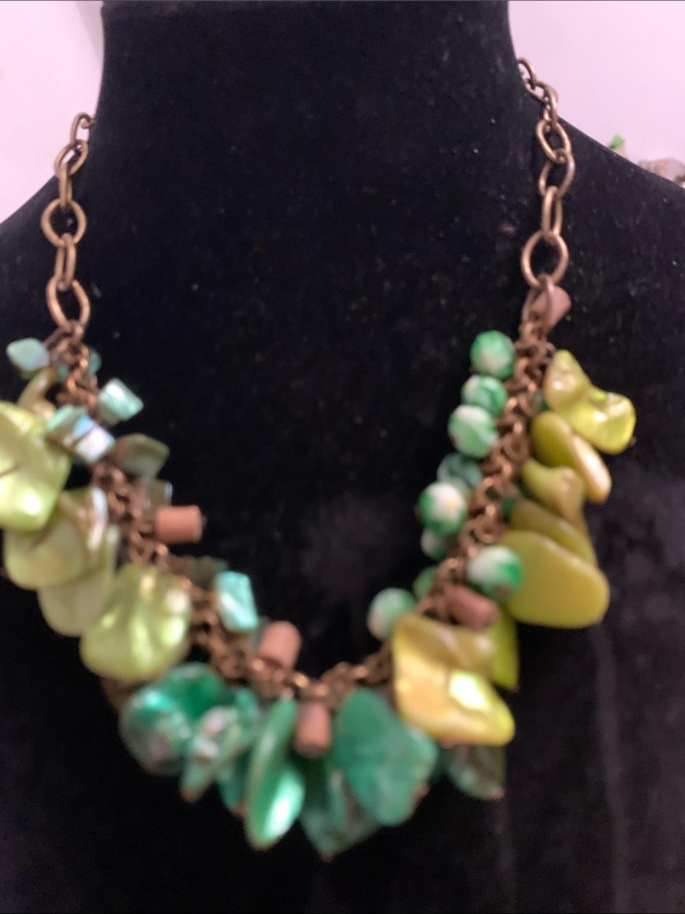 Vintage Green Shell Cluster Statement Necklace - Women Jewelry